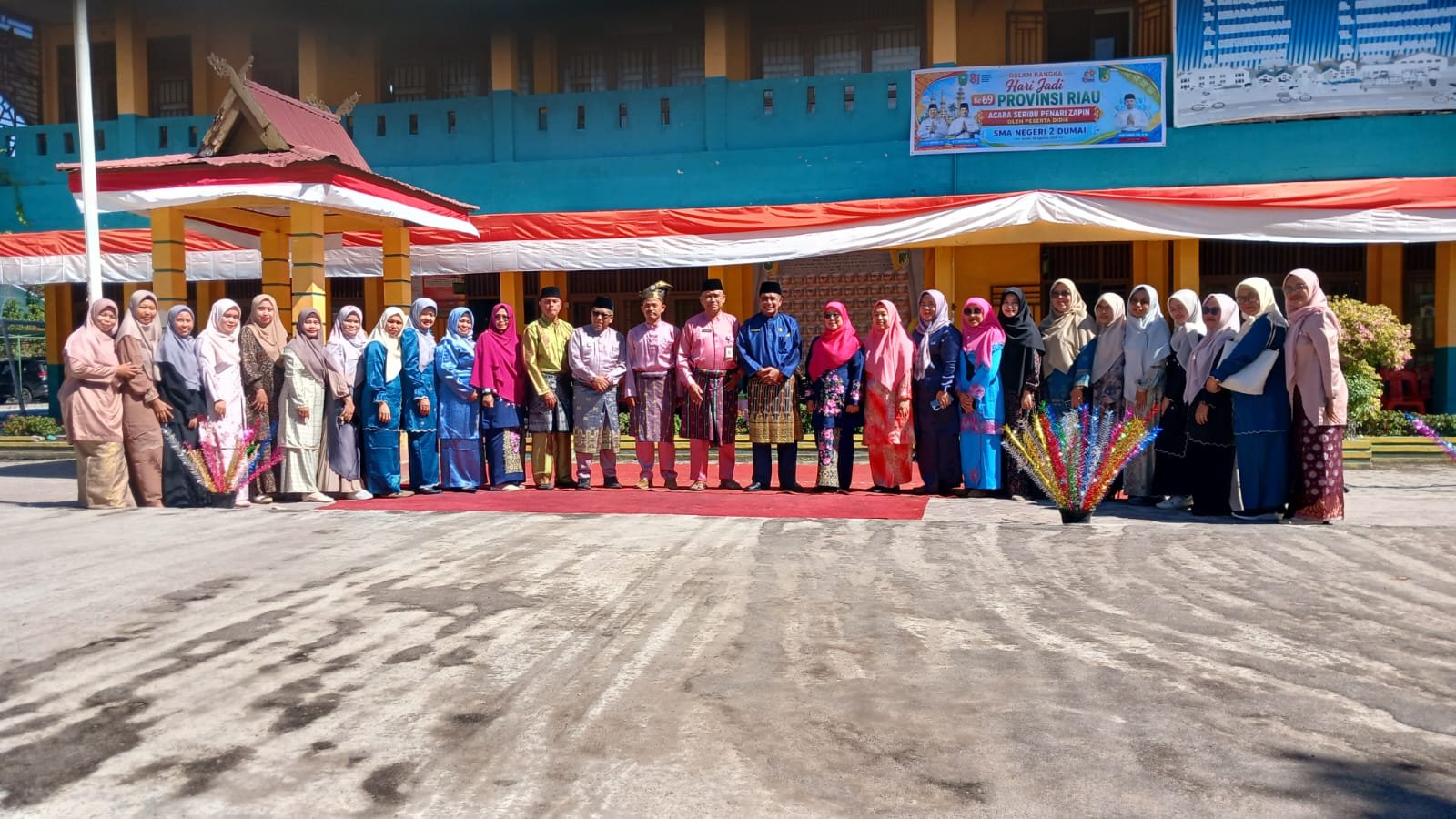 Marwah Melayu Bergema Lewat Seribu Tari Zapin di SMA Negeri 2 Dumai