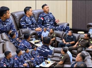 Lanal Dumai Perkuat Sinergi Penegakan Hukum, Danlanal Sambangi Kejari Dumai