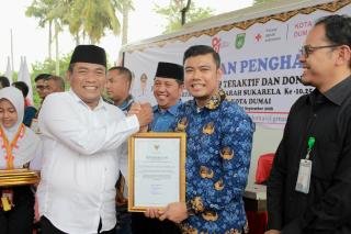 HUT ke 81 PMI, Kecamatan Sungai Sembilan Raih Penghargaan Pelaksana Donor Darah Teraktif